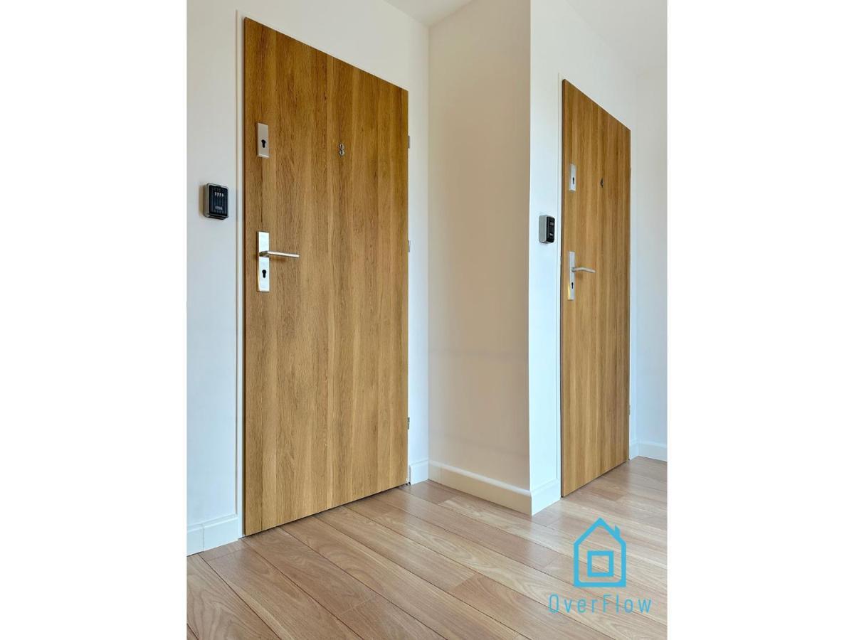 Baltyk Apartment- Tranquil Retreat, 15 Minutes To The Sea & Gdansk Center *