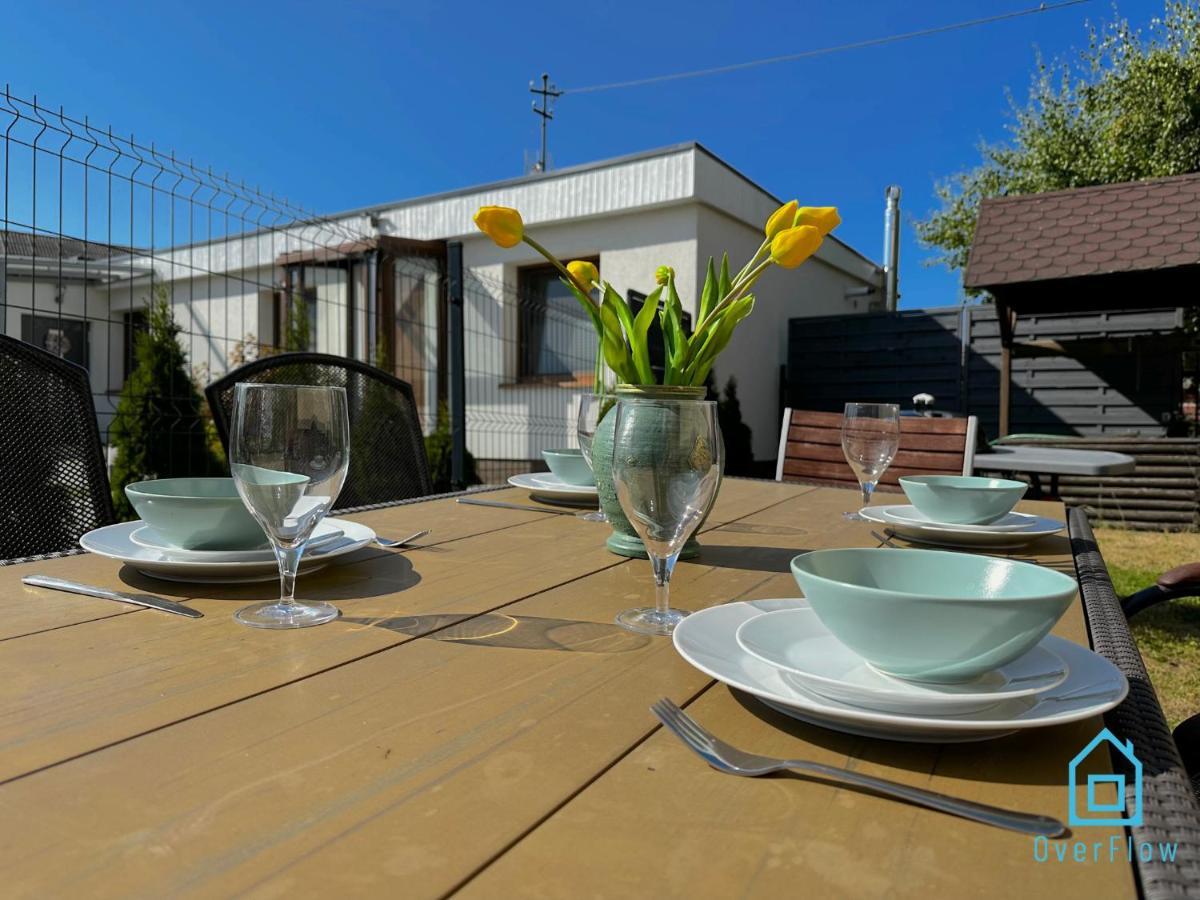 Baltyk Apartment- Tranquil Retreat, 15 Minutes To The Sea & Gdansk Center Apartment