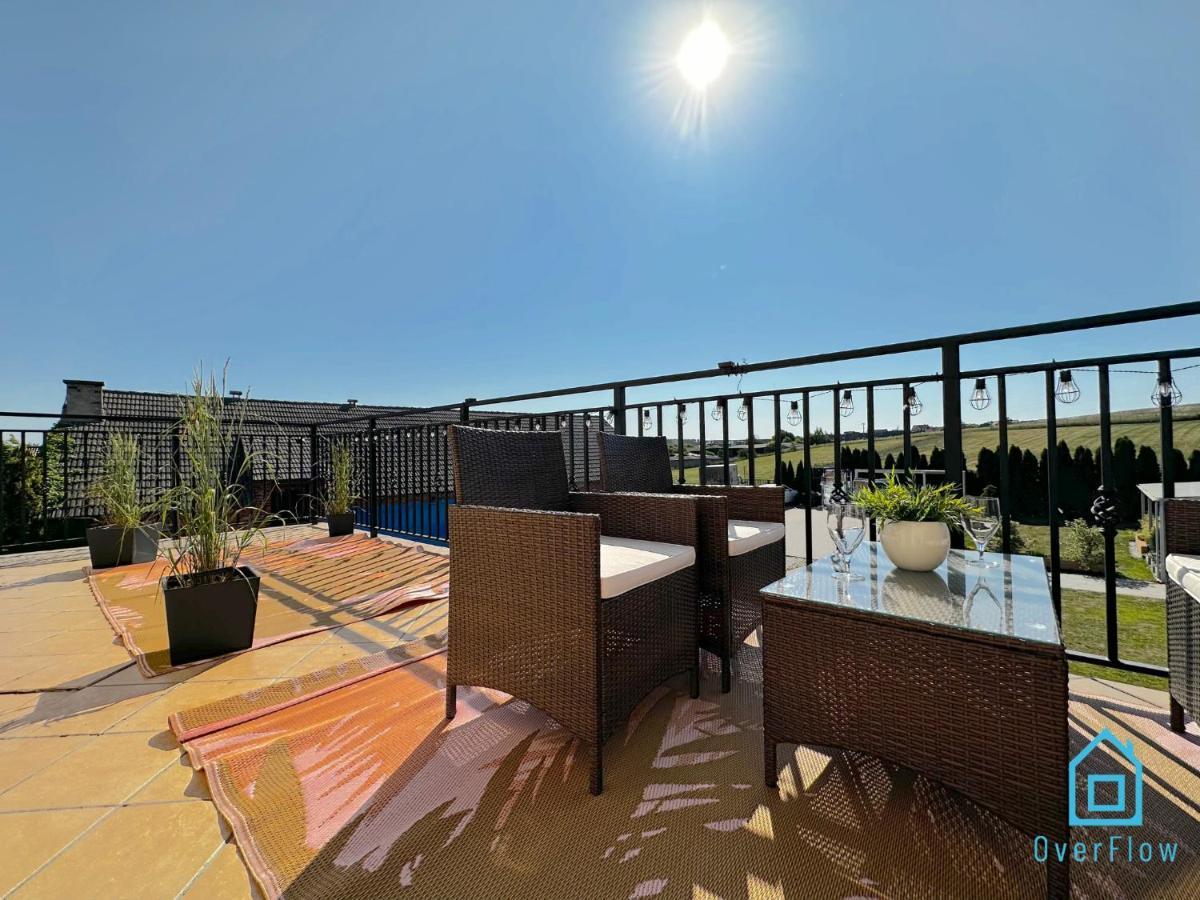 Baltyk Apartment- Tranquil Retreat, 15 Minutes To The Sea & Gdansk Center *