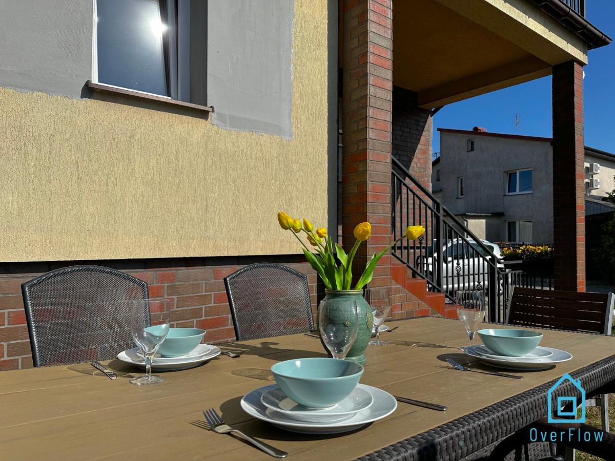 Baltyk Apartment- Tranquil Retreat, 15 Minutes To The Sea & Gdansk Center *