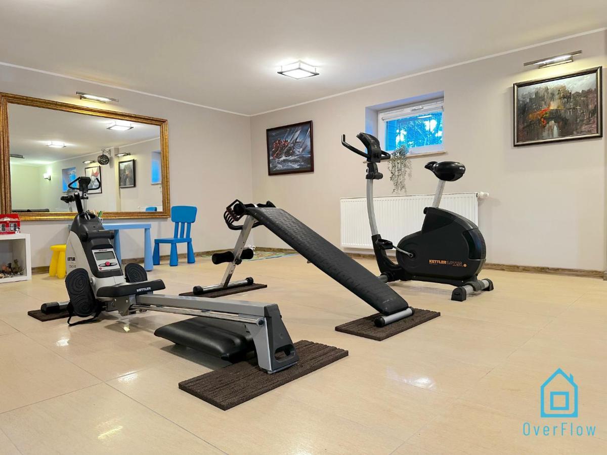 Baltyk Apartment- Tranquil Retreat, 15 Minutes To The Sea & Gdansk Center Apartment